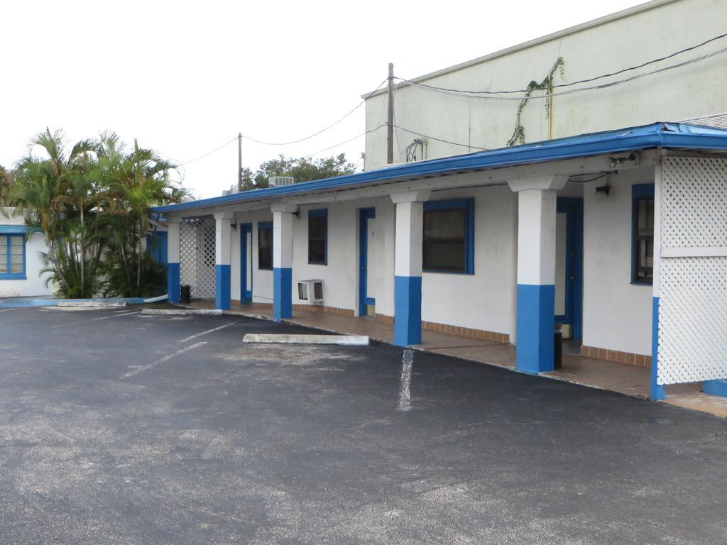 Southwind Motel Stuart Kültér fotó